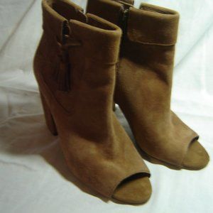 JESSICA SIMPSON  SUEDE PEEP TOE BOOTIE